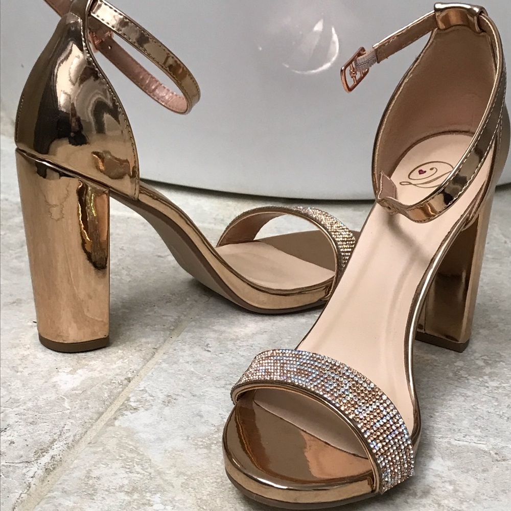 NWOT Glitzy Ankle Strap Heels